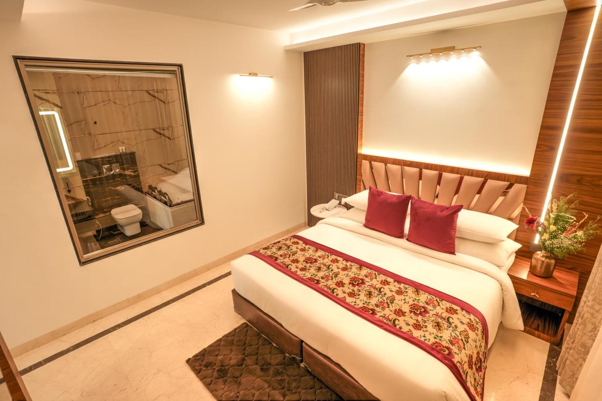 Rj Hotel - Managed By Atithi House グレーター・ノイダ エクステリア 写真