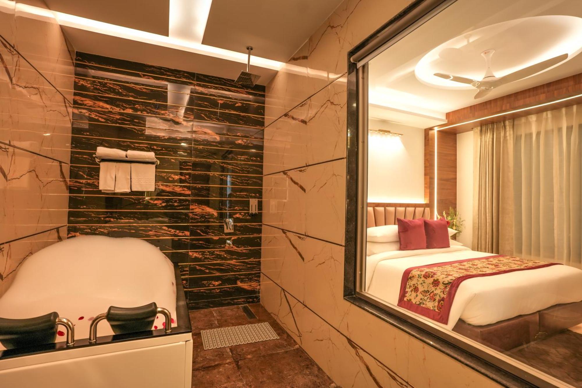 Rj Hotel - Managed By Atithi House グレーター・ノイダ エクステリア 写真