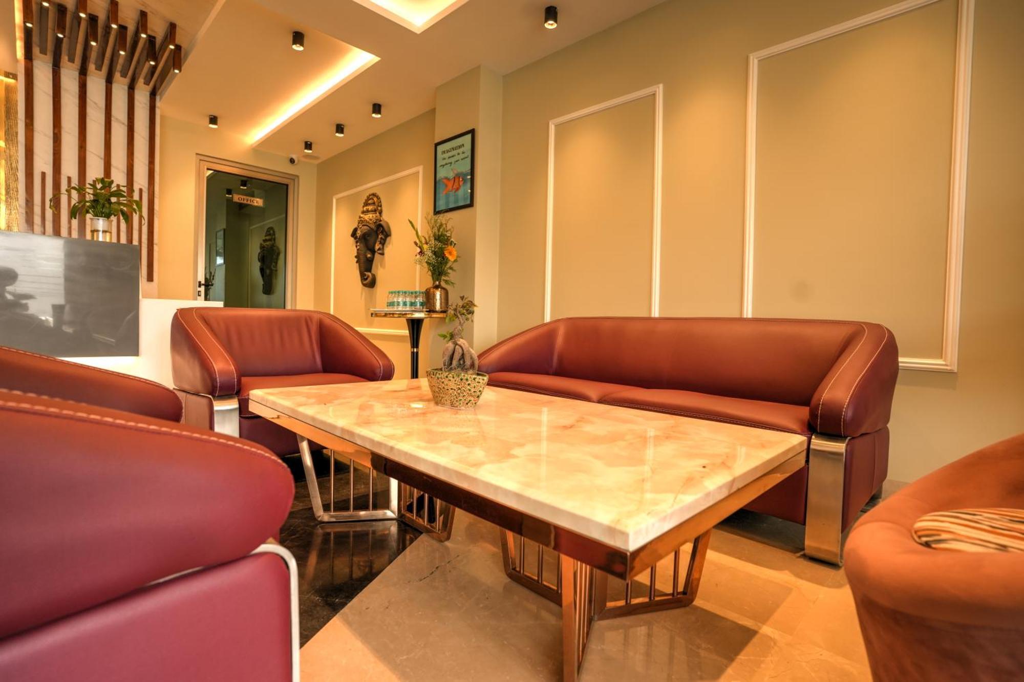 Rj Hotel - Managed By Atithi House グレーター・ノイダ エクステリア 写真